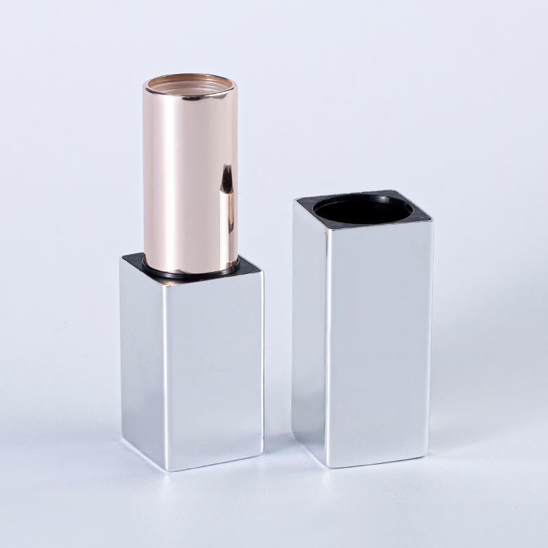 Tubo de lápiz labial blanco – tapa galvanizada plateada y acabado mate